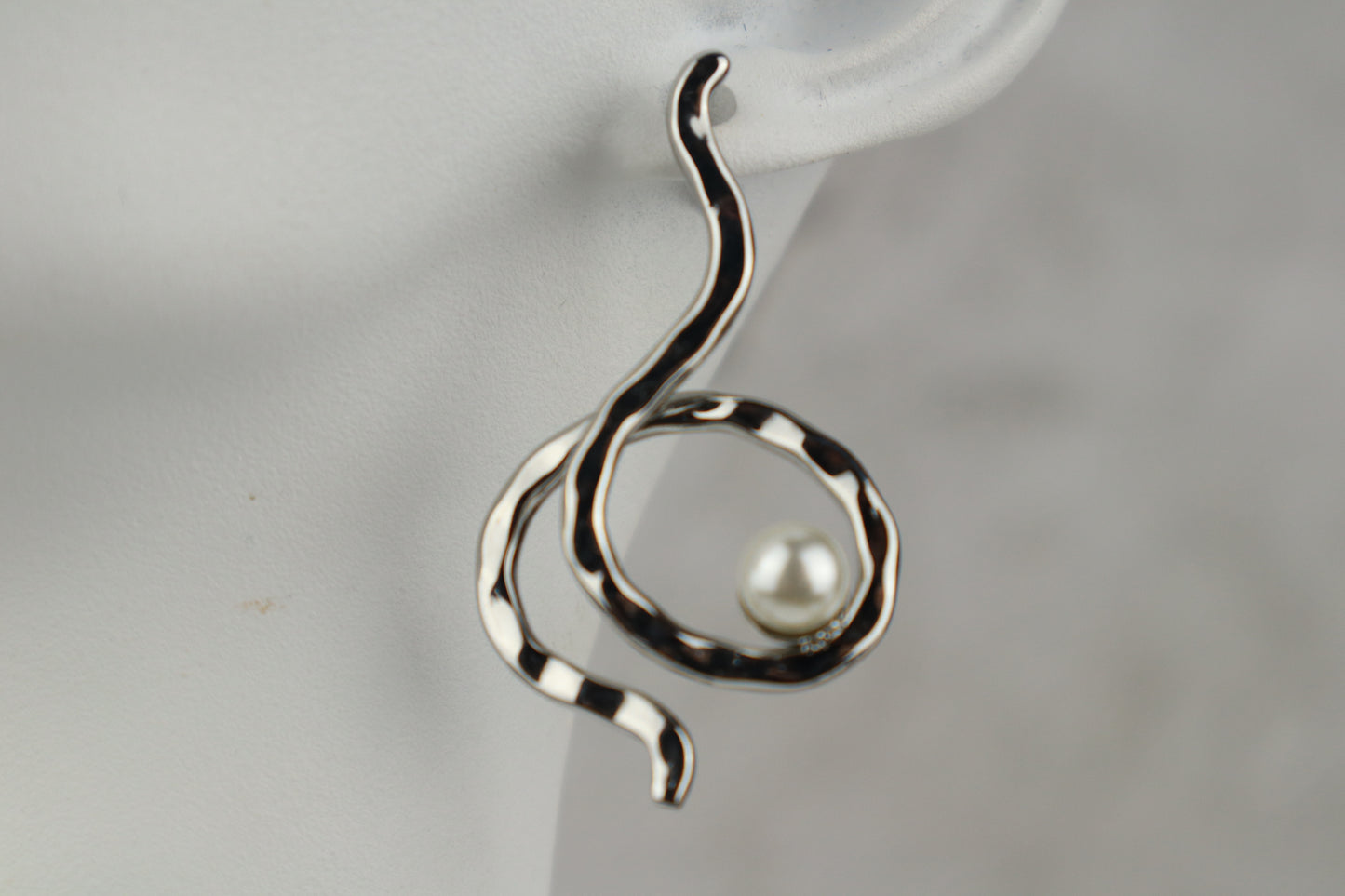 Σκουλαρίκι φίδι